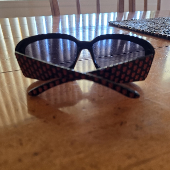 Like new MLB Giants rhinestone sunglasses - Picture 5 of 8